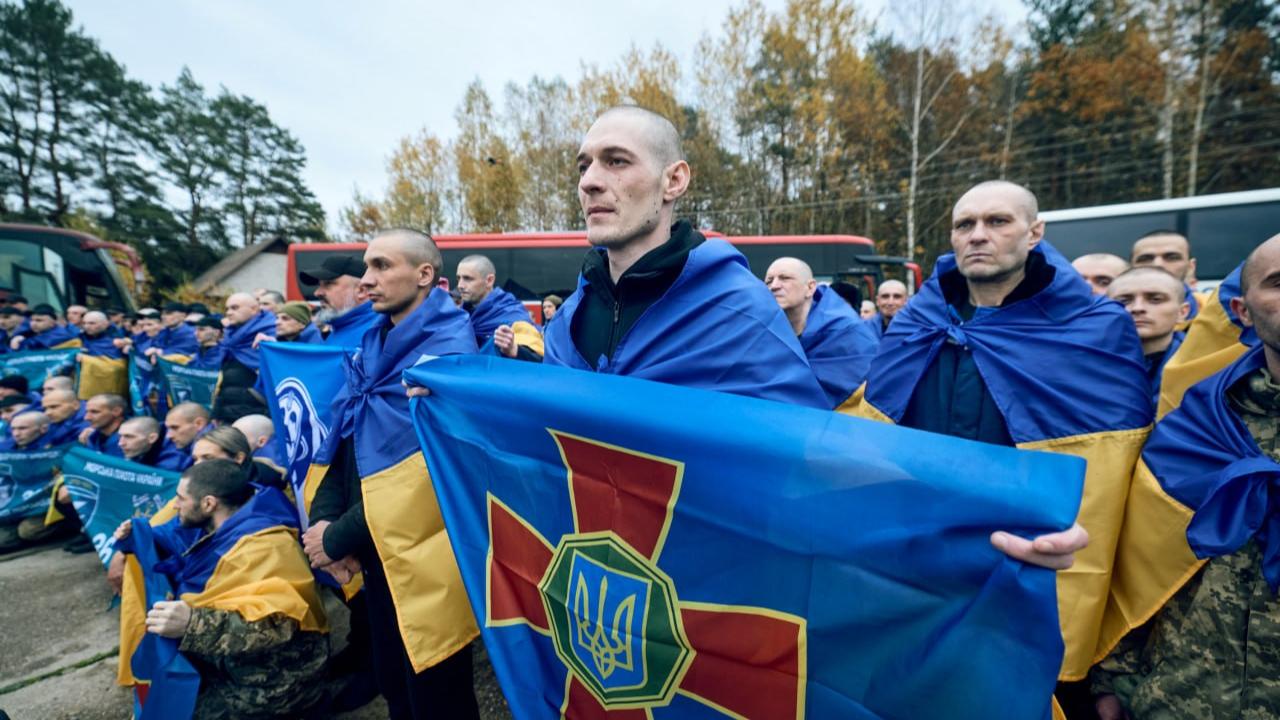Новий обмін: Україна повернула з російського полону ще 270 захисників і цивільних