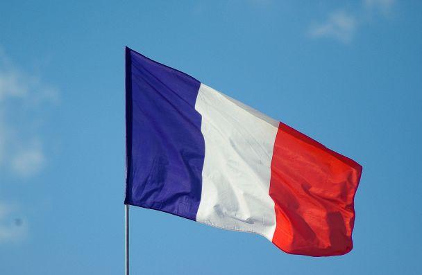 Франція розширює ядерну «парасольку» над Європою та засекречує дані про боєголовки