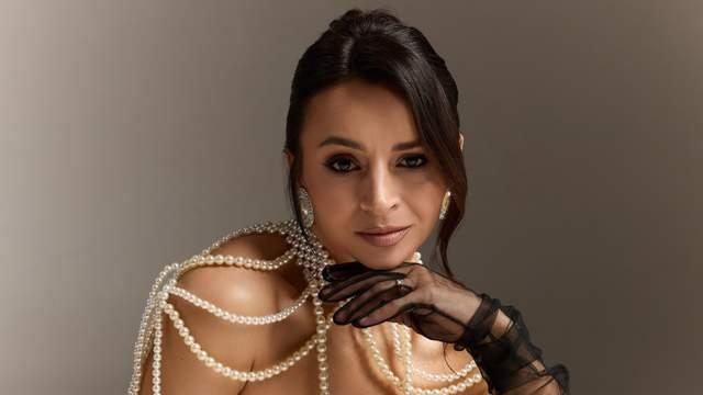 Половину життя зі мною: Ілона Гвоздьова показала почуття до чоловіка у його 35-річчя