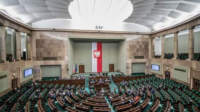 Сейм Польщі декриміналізував допомогу в абортах: за яких умов дозволено процедуру