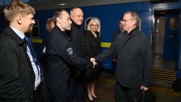 Прем'єр Фінляндії Орпо прибув до Києва: обговорять реформи та підготовку до зими